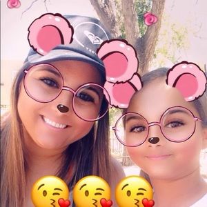 Meet your Posher, Monica